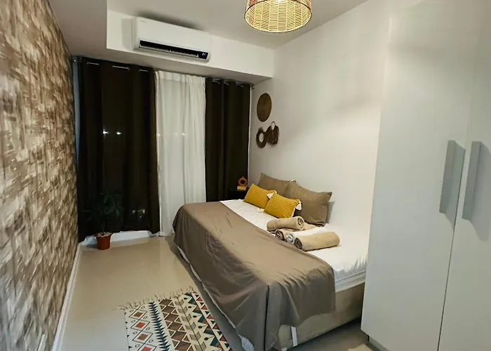 Aparthotel Casa Vana In Azure Staycation